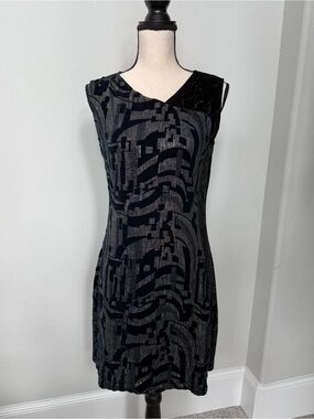 Smash! Sleeveless Black and Gray Textured Mini Dress
